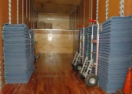 We provide dollies and handtrucks.
 We bring free 