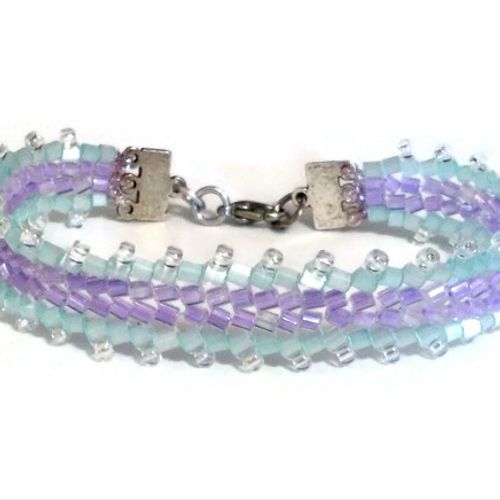 Ladies spring/Easter bracelet in lavender and ligh