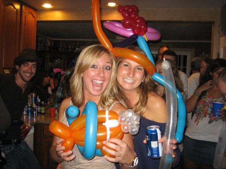 Somebody loves the balloons made by sir Lantz!