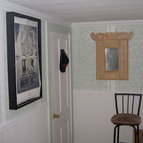 rag walls with accent strips and chair rails, topp