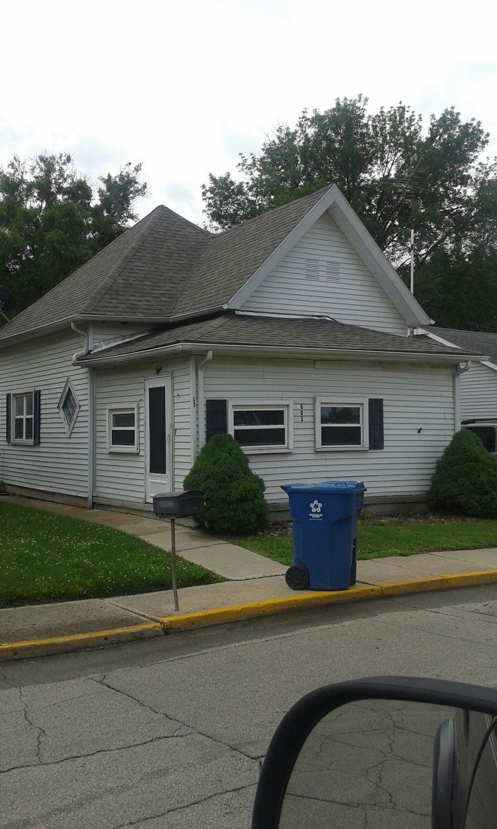 Summitville, Walnut St. job #1