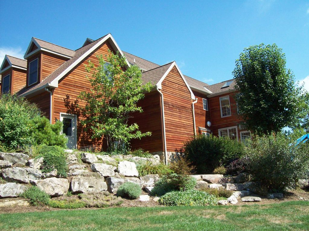 Cedar house AFTER finishing.