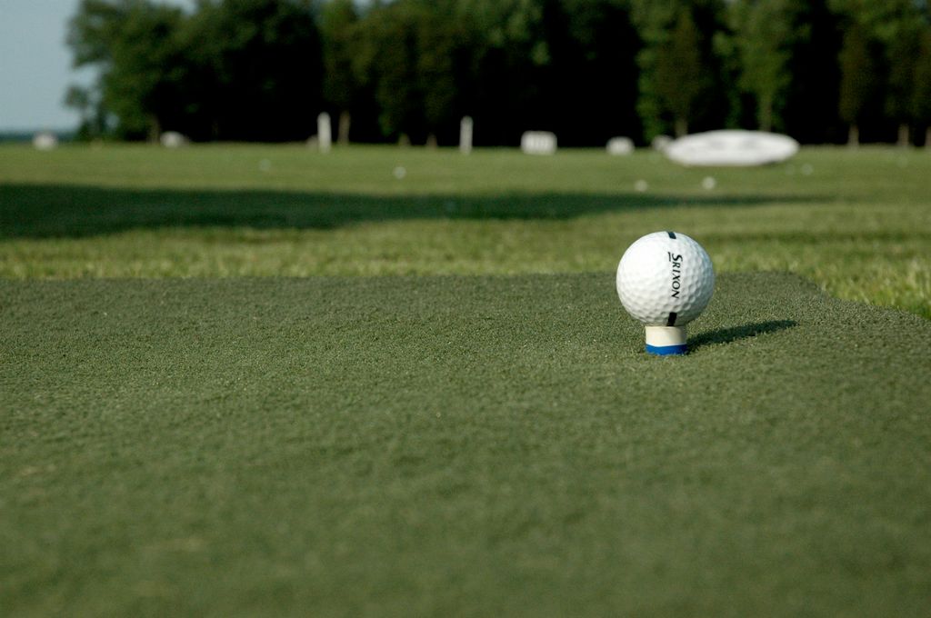 Country Club Elite mats to practice from or grass