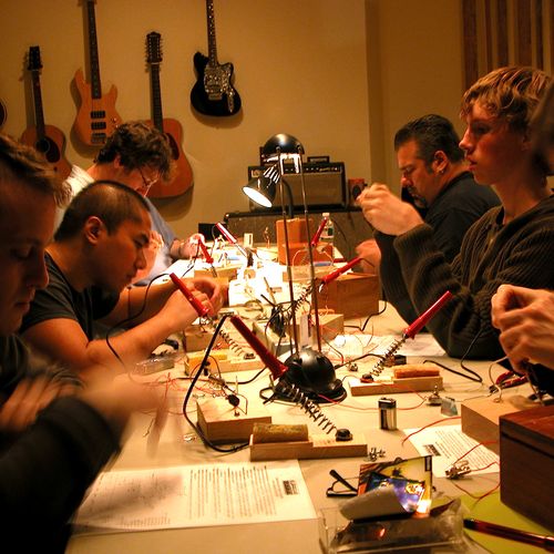 One of our BUILD YOUR OWN CIGAR BOX AMP Classes