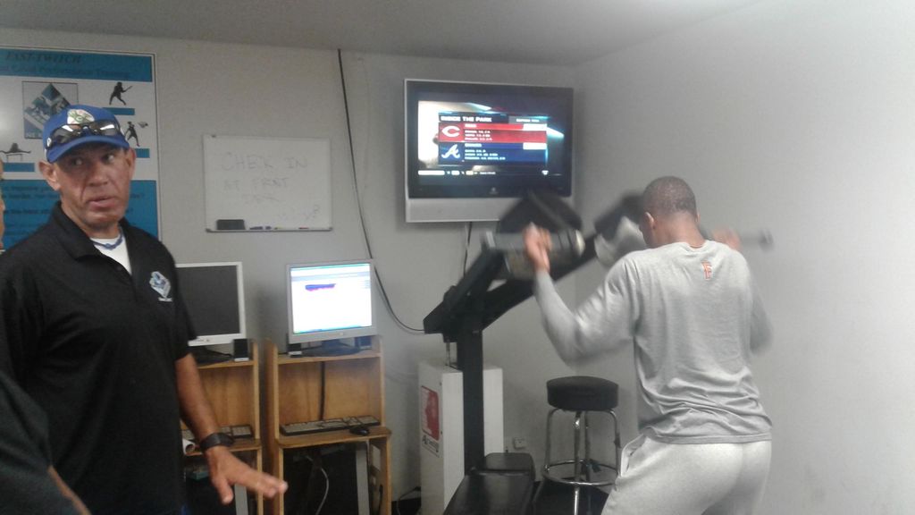 Sheldon on the fast twicth! ( college player)