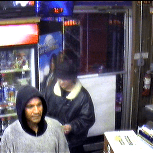 Armed Robbery Suspect : entering Liquor Store in L