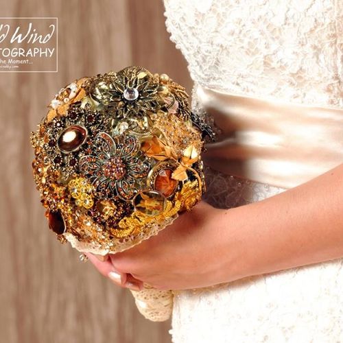 Handmade brooch bouquet by Lyon Events