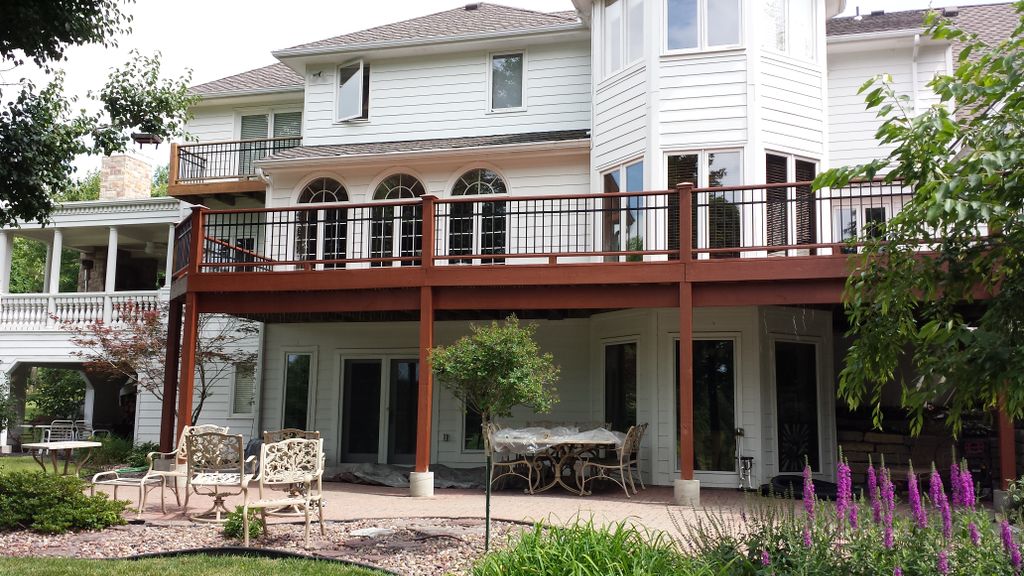 Now you're ready for the big party, the deck looks