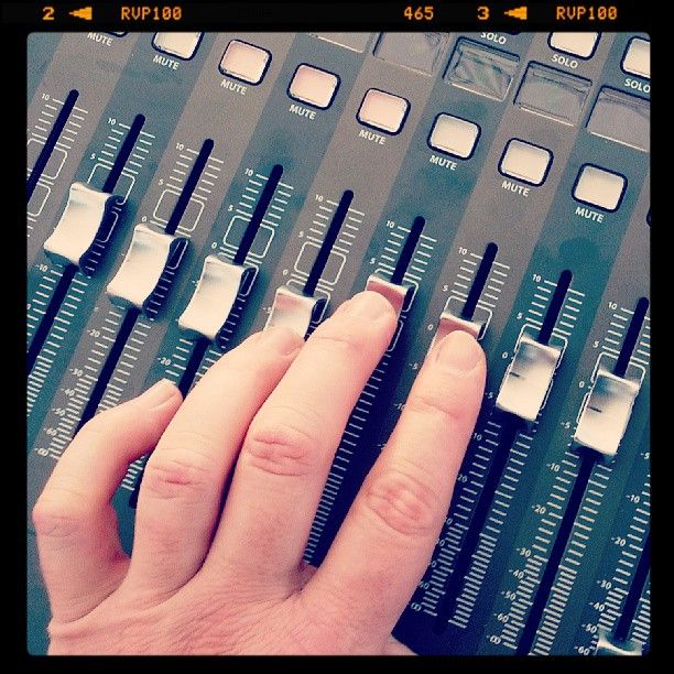 Yes, I really do know what all those knobs and fad