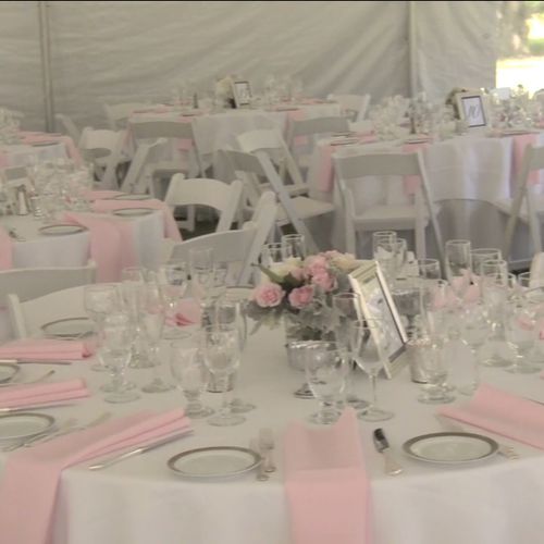 pink and white wedding tables