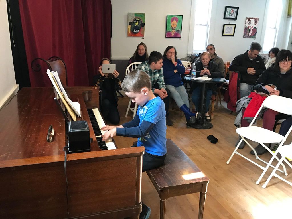 AR Studio 2017 Annual Student Recital: playing his