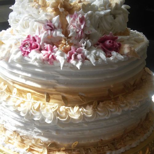 All Butter Cream Cake and Flowers with gold accent