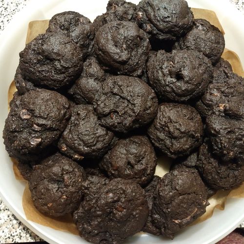 Dark chocolate chip cookies