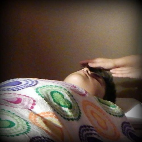 1 1/2 hours Reiki session $75 Thumbtack special (R