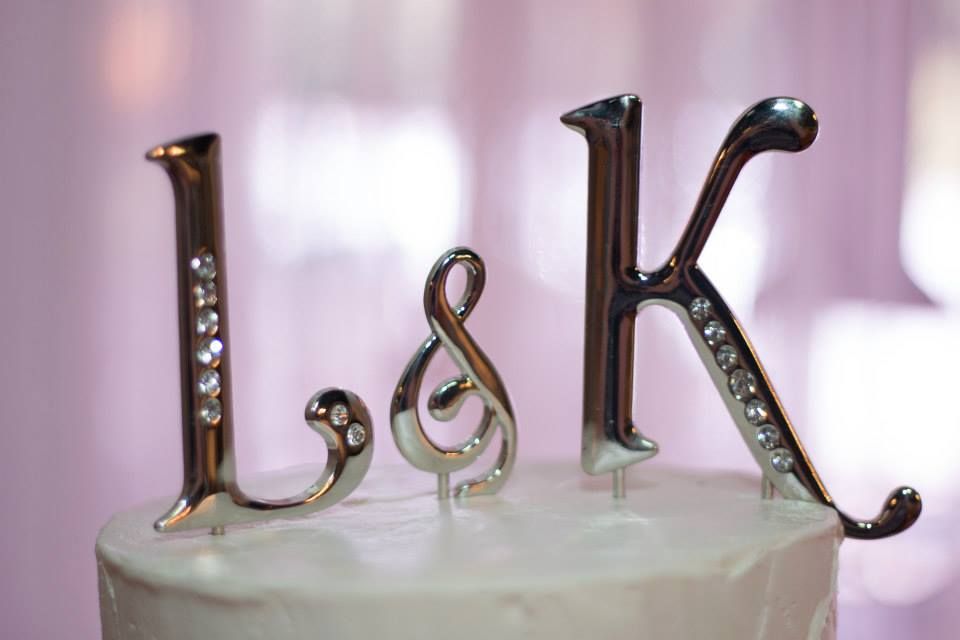Monogram Topper