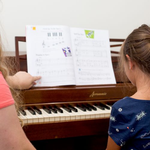 Christina Goshorn piano lesson!
