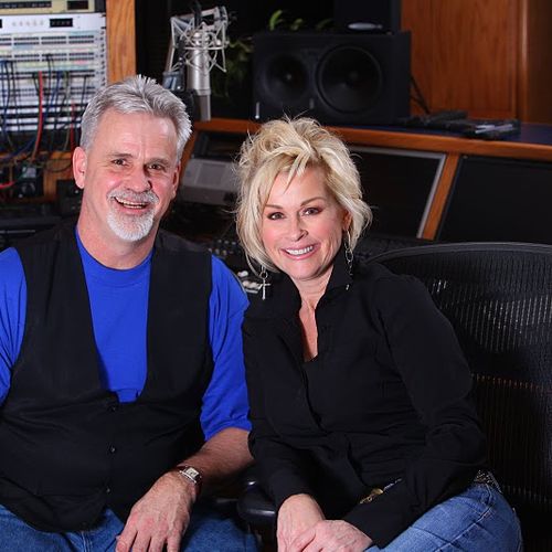 Marty and Lorrie Morgan promise the best jingle mo