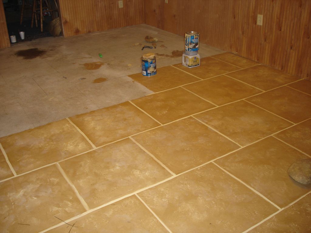 Faux finishes. Concrete painted as tile