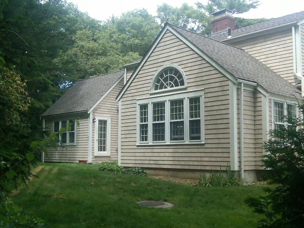 Pre-dipped siding shingles in Hingham