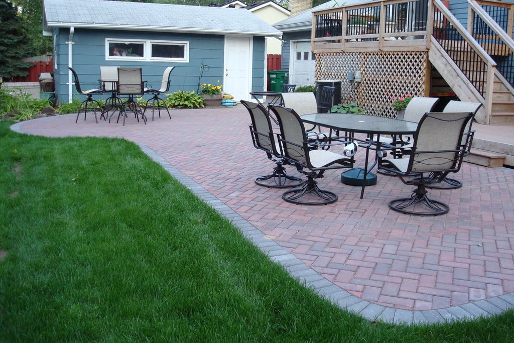 An 800 square foot patio we did using autumn blend