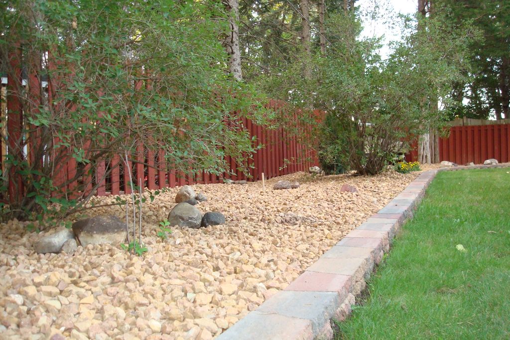 Retaining walls blocks with caps used for edging t