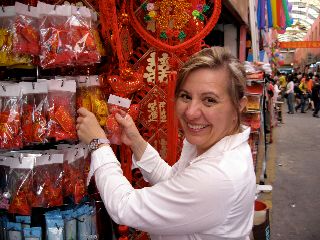 Searching for feng shui 'stuff' in a Chinese marke