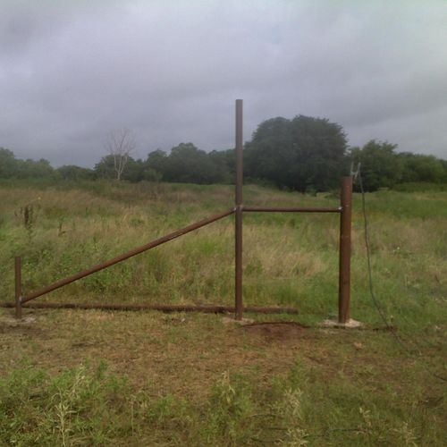 Horse Fence Job
