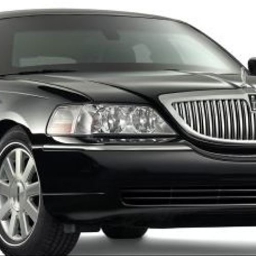 Lincoln Town Car - Most Airport Car service used f