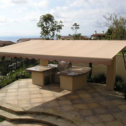 Lateral Arm Retractable Awning. Add a breath takin
