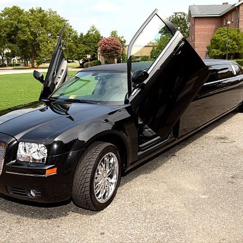 OUR 1 OF A KIND BLACK CHRYSLER 300 WITH A CUSTOM 5