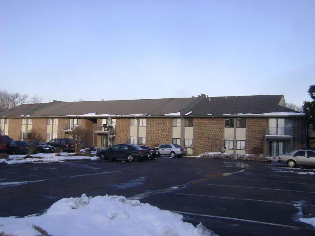 Bardstown Forest Apartments- Before