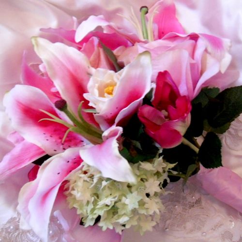 A beautiful, fresh spring Bridal bouquet with pink