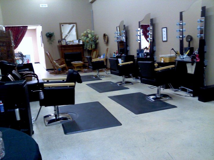 Still Waters Massage & Hair Studio