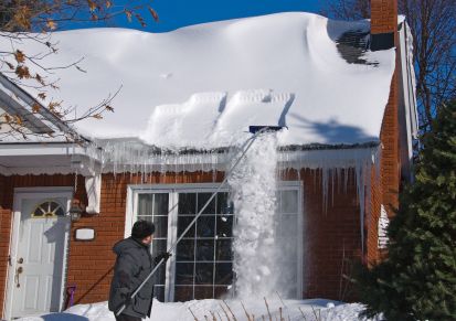 Snow removal and ice dam repair in Rhode island