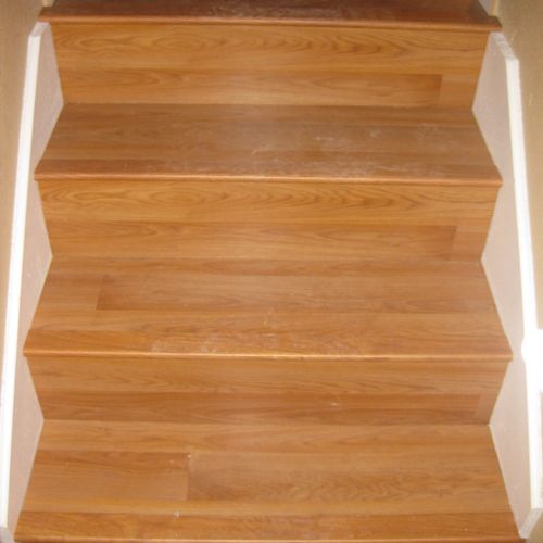 laminate flooring stair way
