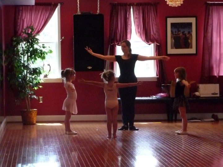 Invitation to the Dance class in Winchester