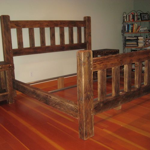 King size bed made of reclaimed fir timbers, NO sc