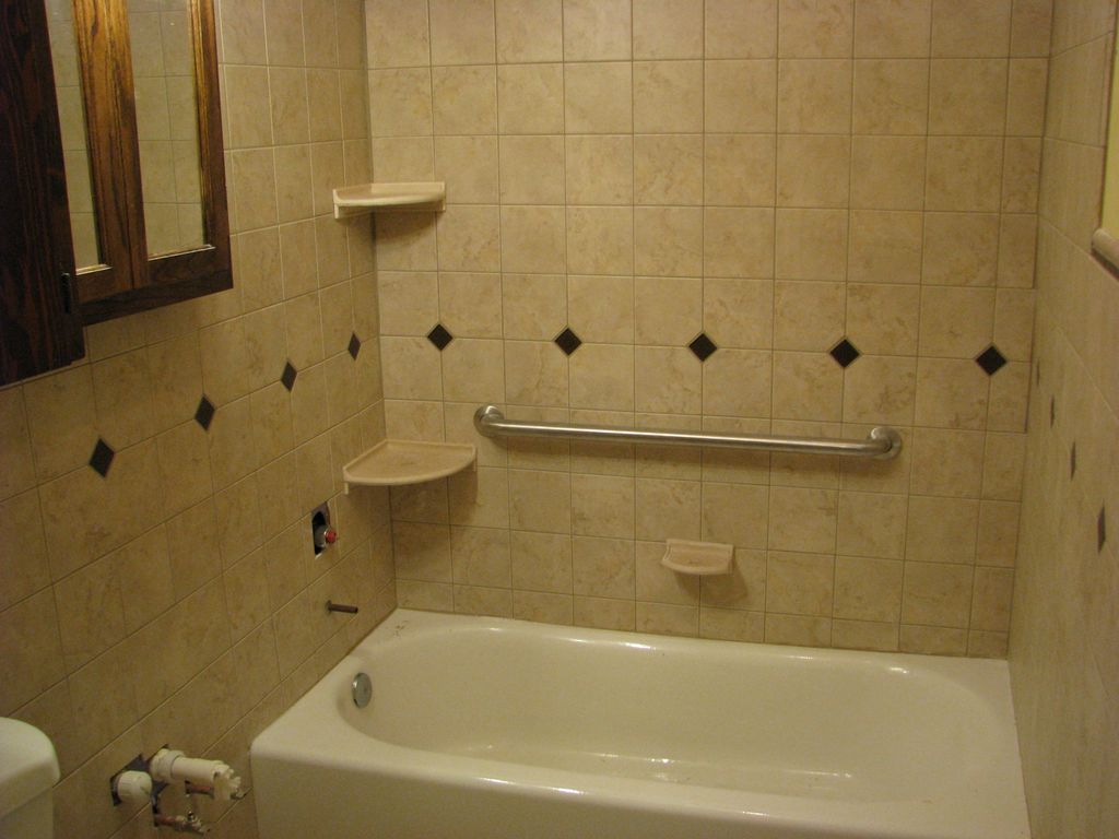Thornton bathroom