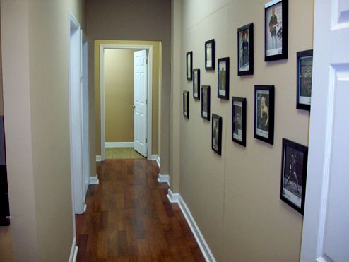 Hallway to the individual lesson rooms.