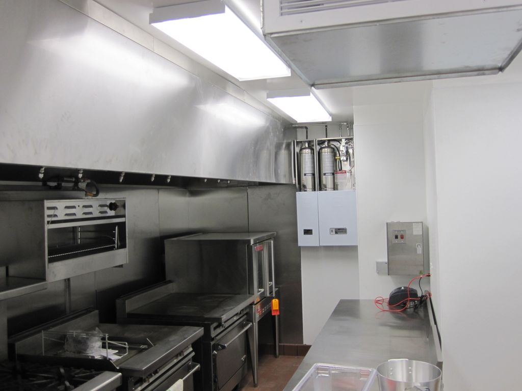Commercial kitchen using ANSUL Industrial control 