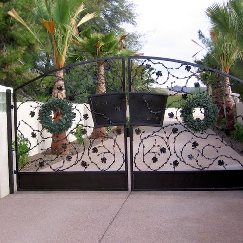 Automatic entry gate.