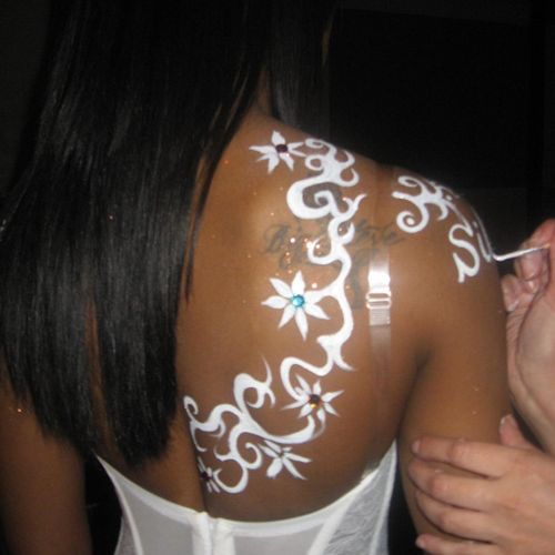 Beautiful Body Painting for Night Club Party