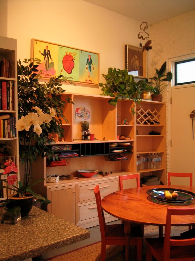 A loft with good feng shui balance. Note the plant