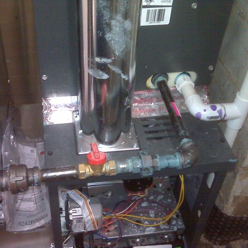( Danger ) Owner Installed Furnace . Gas piping co