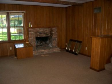 Family Room Before Move In Design