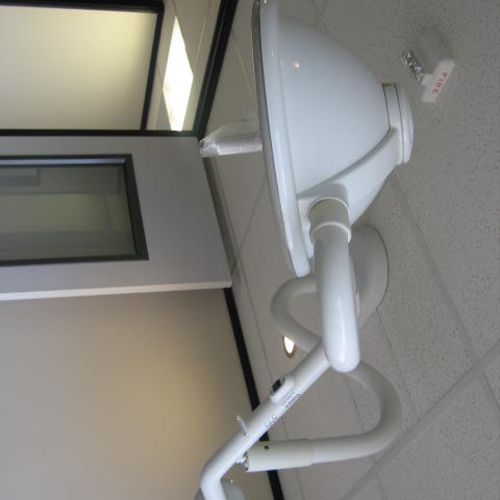 Surgery light in oral surgery room