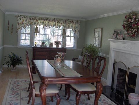 Colonial dining room