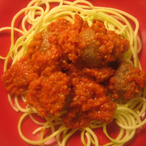Raw Vegan spaghetti & noodles with marinara