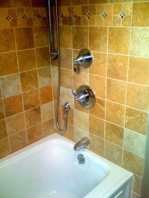 Mashpee Tub & Custom Tile