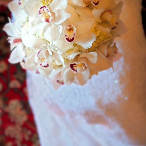 Bridal Bouquet composed of hydrangea and cymbidium